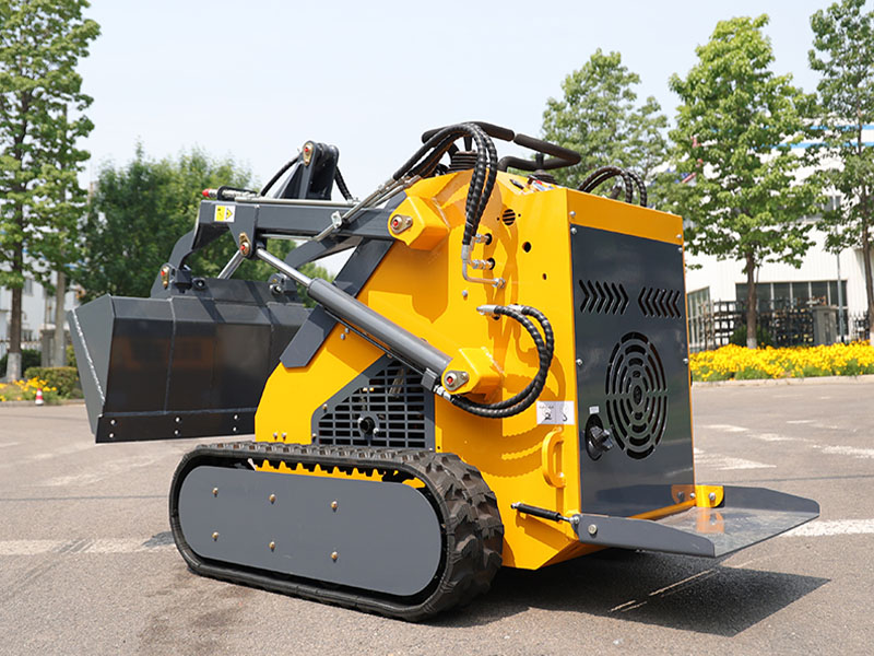 compact tracked loader