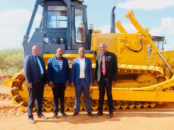 Botswana - Bulldozer sur chenilles de 220 CV